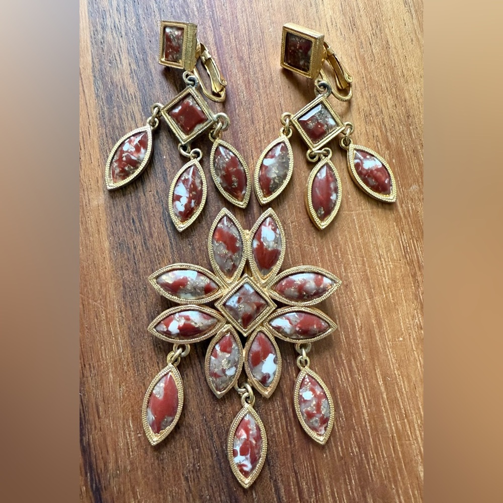 Vintage Celebrity Pin Pendant & Earrings Set Brooch Faux Marble Red Gold Stones